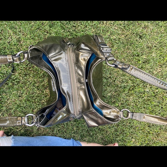 Coach purse - Picture 4 of 9